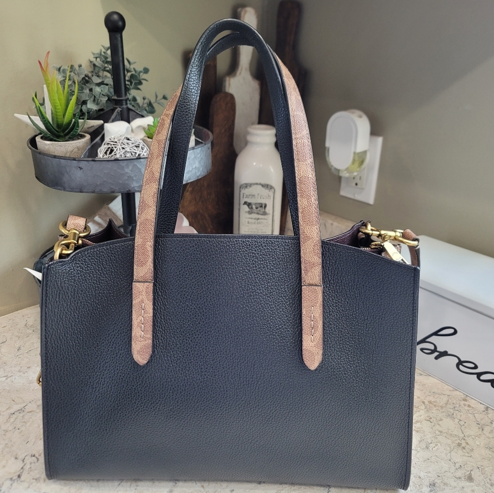 Coach tote - Picture 2 of 11